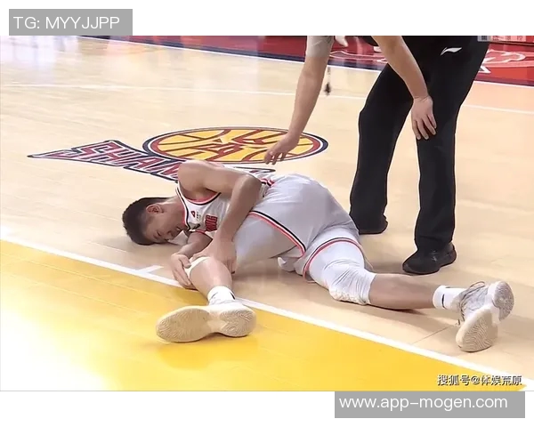 郭艾伦半场表现平平仅得7分4板3失误遭王少杰封盖状态堪忧