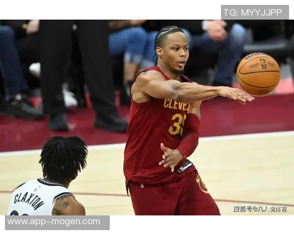 骑士队宣布迪恩韦德因左膝受伤缺席今日比赛将影响球队阵容调整