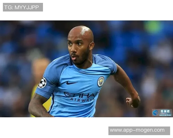 德尔夫怀念曼城队友称B席为队宠D席是最强搭档